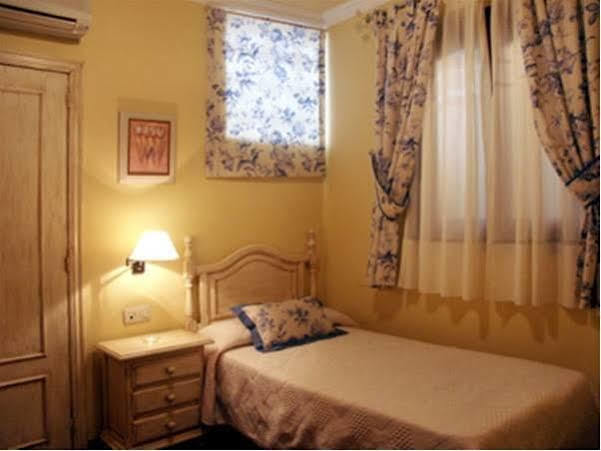 Hotel Victoria Zafra Esterno foto